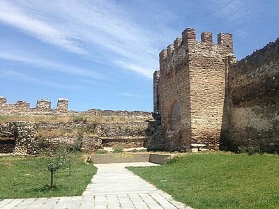 Византийские крепостные стены в Верхнем Городе